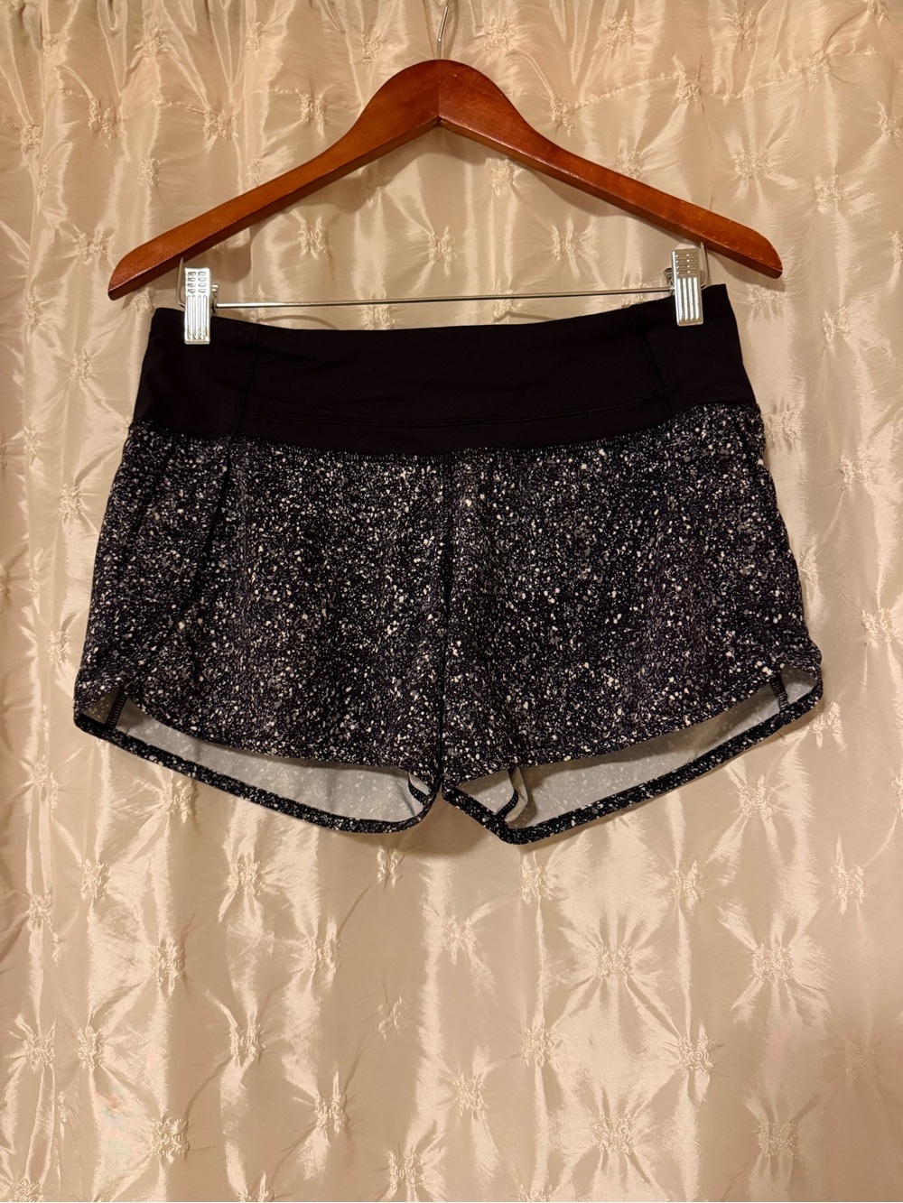 Lululemon Run Times Shorts Mini Splatter White Black 4